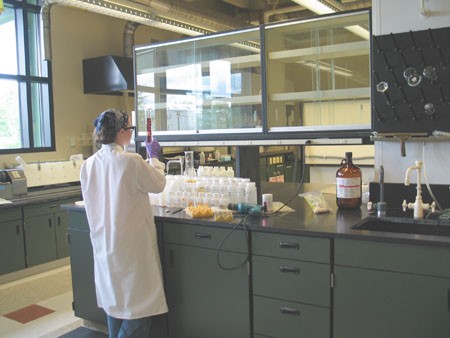Photo: Water Pollution Control Laboratory scientist