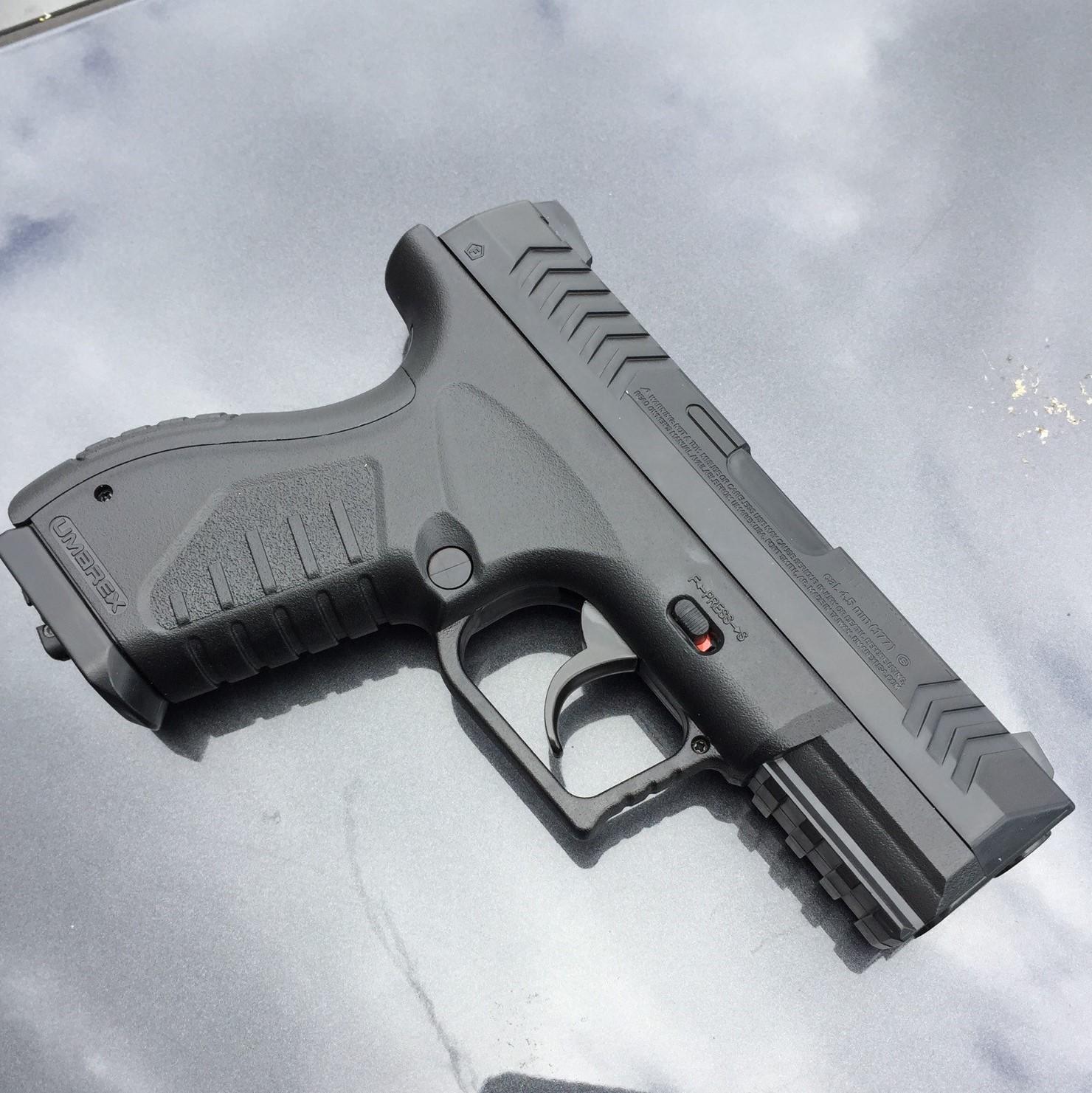 Man Arrested After Displaying Realistic Looking Airsoft Pistol (Photo)