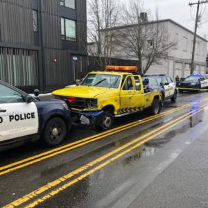 2144465_tow_truck_2.JPG