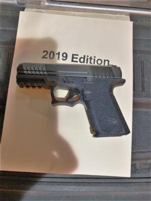 Gun_21120438.jpg