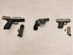 Guns_8300_SE_Insley_21157409.jpg
