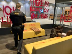 Vandalism_23292286_f.jpg