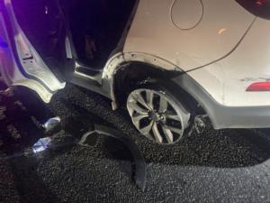 SVO_112923_freeway_stop_shredded_tire.JPG