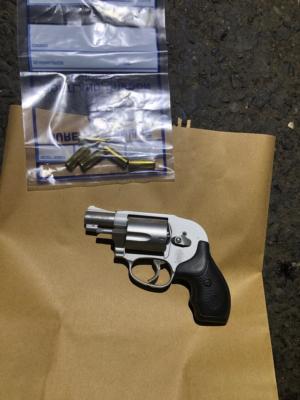 Gun_2444215.jpg