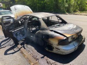 Burned_car_back_2__24114308.JPG