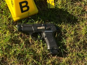 Gun_24171766.jpg