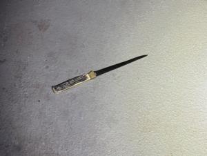 knife_24-253949.jpg